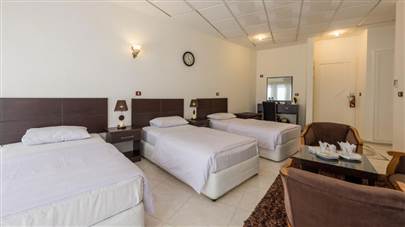 اتاق چهار تخته هتل جام جم کیش اتاق چهار تخته هتل جام جم کیش